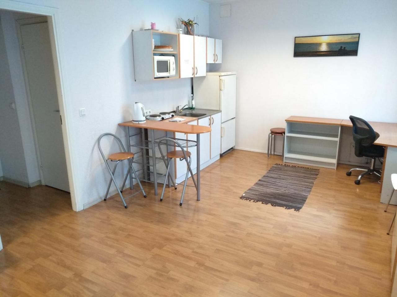 Economy Baltics Apartments - Narva 16 Tallinn Bagian luar foto